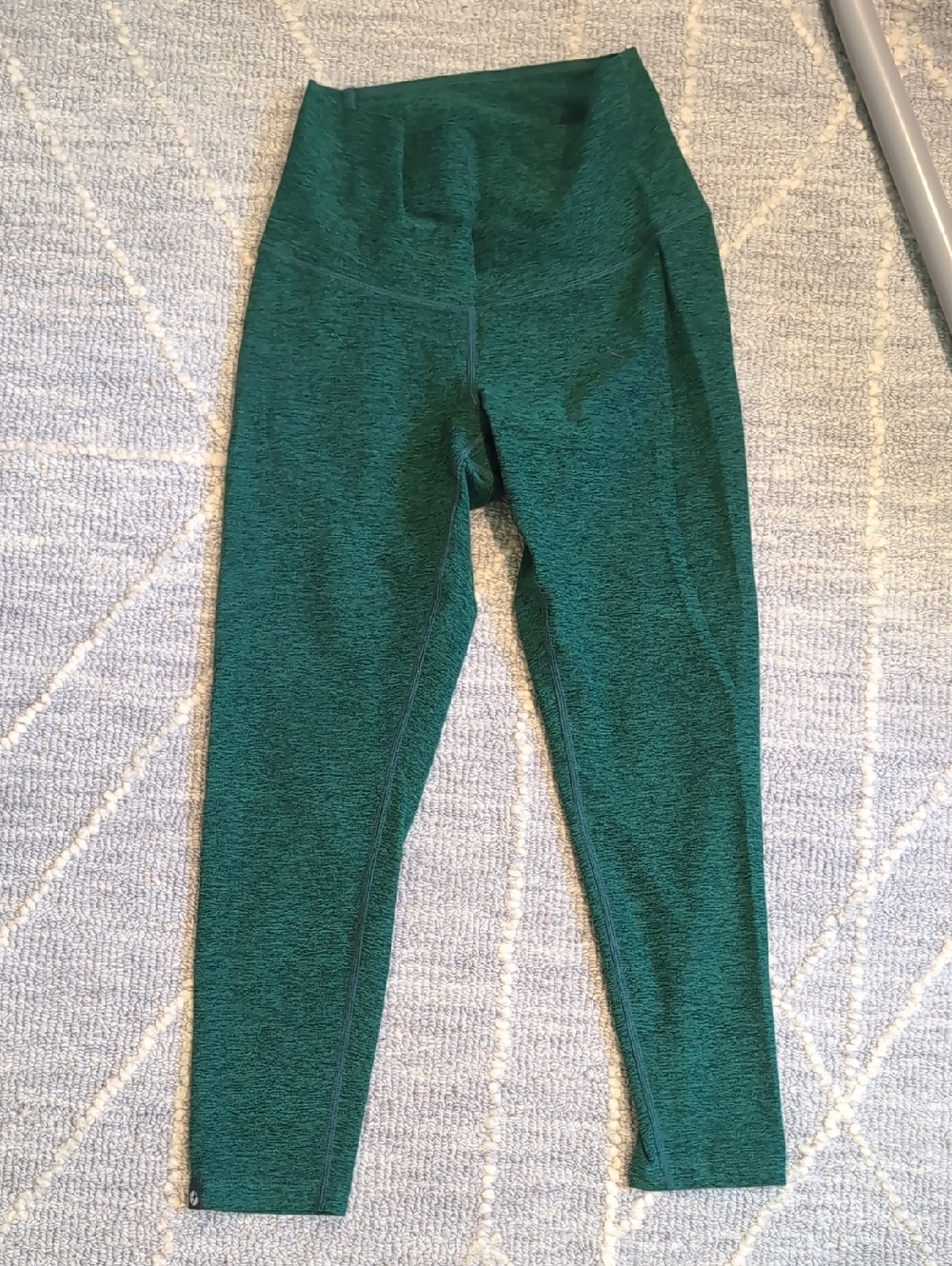 oiselle Heathered Green Performance Leggings - Size 4